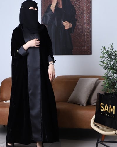 عبايه انيقة مخمل #153