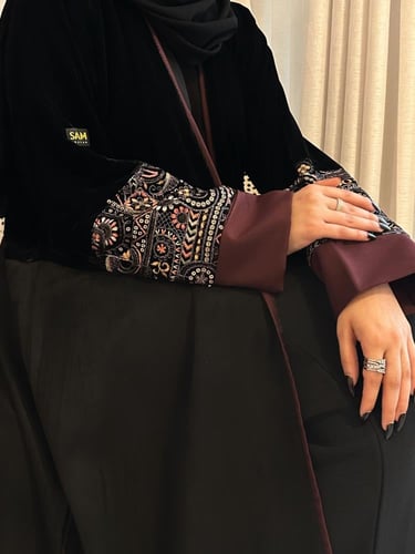 عبايه كم تطريز هندي #212