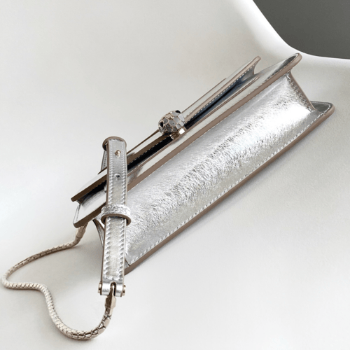 شنطة بولغاري سيربنتي فورإيفر الجديدة لون فضي حجم 2...