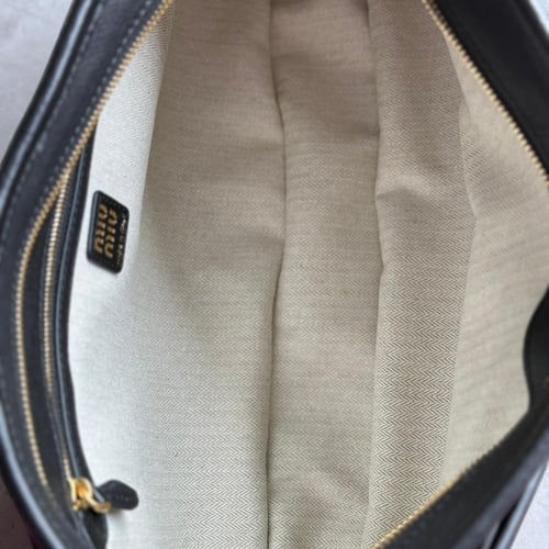 حقيبة ميو ميو مقاس 24 CM