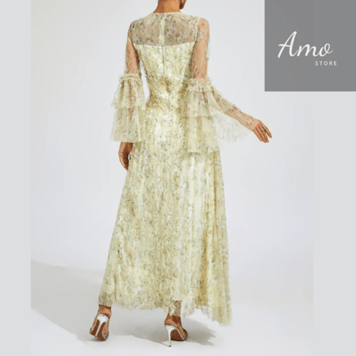 فستان ماكسي لون أصفر مشجر تصميم كلاسيك يظهر جمالك...