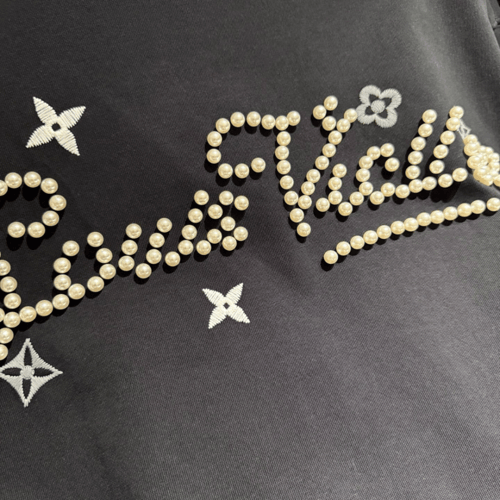 تي شيرت رجالي قطن لون أسود بأكمام قصيرة وياقة مدور...