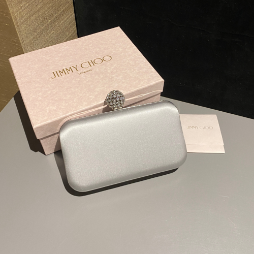 حقيبة يد كلاتش جيمي تشو مرصعة بالكريستال Jimmy Choo Cloud Clutch
