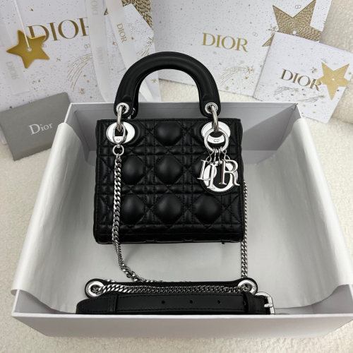 حقيبة ليدي ديور ميني Lady Dior MINI 17CM