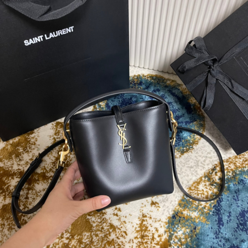 حقيبة سان لوران ميني بوكت مقاس 15سم Saint Laurent...