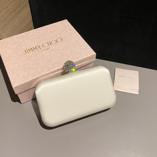 حقيبة يد كلاتش جيمي تشو مرصعة بالكريستال Jimmy Choo Cloud Clutch