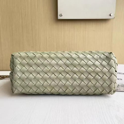 شنطة بوتيغا فينيتا لون أخضر الترافرتين الحجم الوسط...