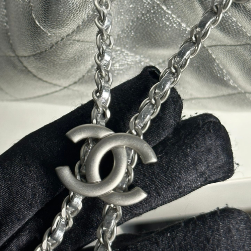 حقيبة شانيل هوبو مقاس ميني Chanel Hobo 26c Mini