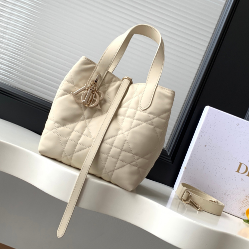 حقيبة اليد توت Dior Toujours بالحجم الصغير
