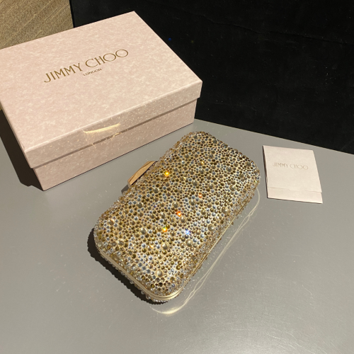 حقيبة يد كلاتش جيمي تشو مرصعة بالكريستال Jimmy Choo Cloud Clutch