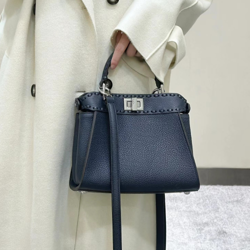حقيبة فيندي بيكابو Fendi Peekaboo Night Mist Blue