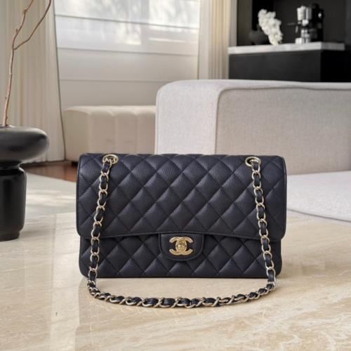 حقيبة شانيل كلاسيك جلد كافيار مقاس 25 سم Chanel Cl...