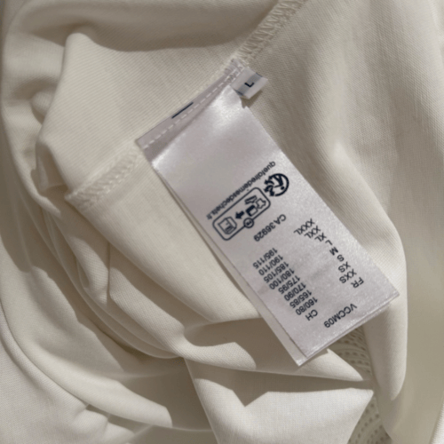 تي شيرت رجالي قطن لون أبيض بأكمام قصيرة وياقة مدور...