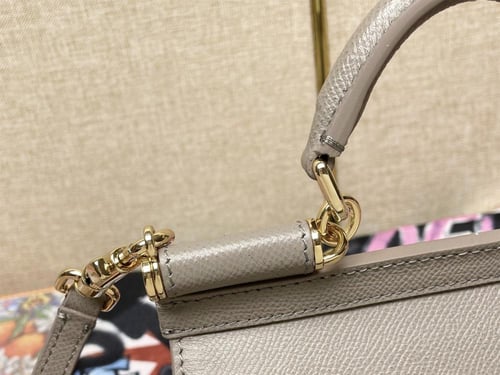 شنطة دولتشي سيسلي مقاس Dolce and Gabbana Sicily 18