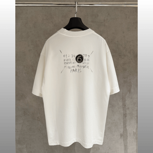 تي شيرت رجالي قطن لون أبيض بأكمام قصيرة وياقة مدور...