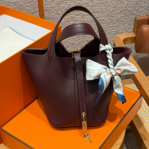 شنطة هيرميز بيكوتان 18 Hermès picotin