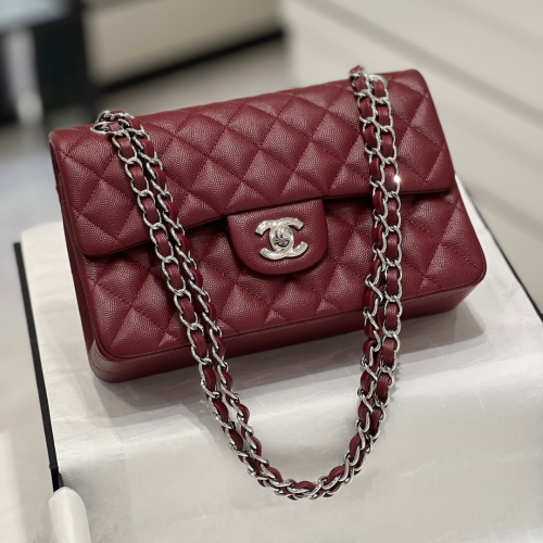 حقيبة شانيل كلاسيك جلد كافيار مقاس 23 سم Chanel Cl...