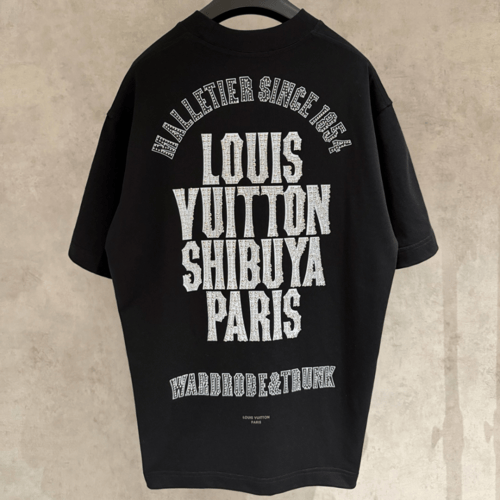 تي شيرت رجالي قطن لون أسود بأكمام قصيرة وياقة مدور...