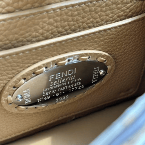 شنطة فيندي بيكابو اي سي يو مقاس Peekaboo I See You...