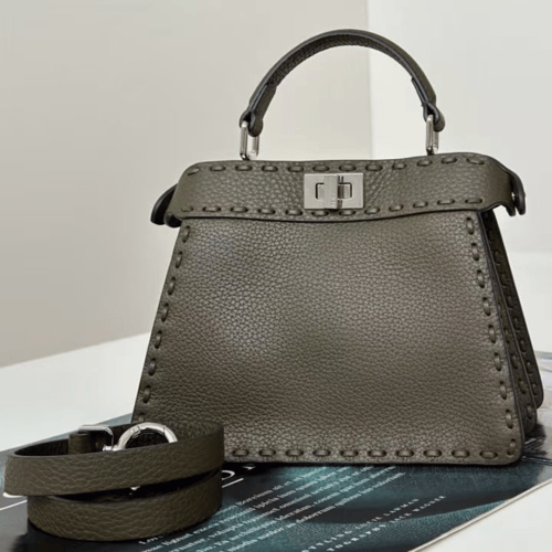 شنطة فيندي بيكابو اي سي يو مقاس Peekaboo I See You...