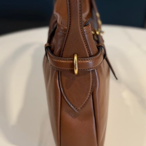 حقيبة ميو ميو مقاس 24 CM