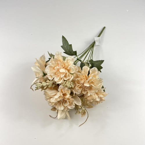 باقة ورد كريز قطيفة فاخرة