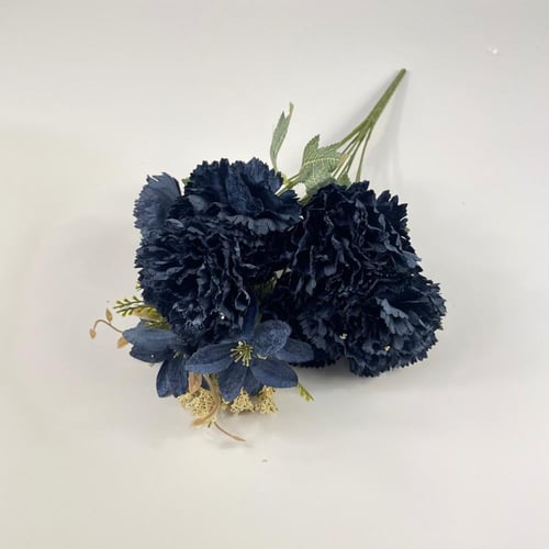 باقة ورد قرنفل فاخرة قطيفة