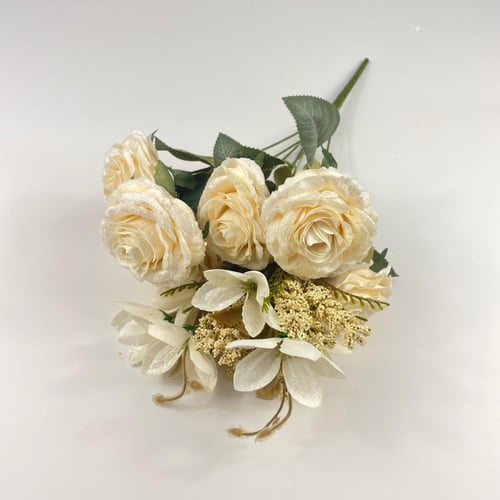 باقة ورد جوري فاخرة من القطيفة