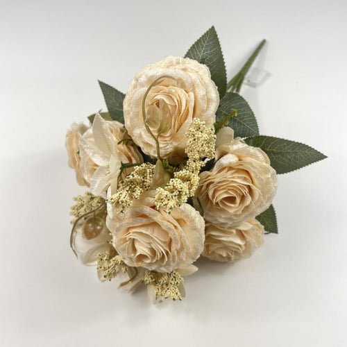 باقة ورد جوري فاخرة من القطيفة