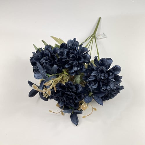 باقة ورد كريز قطيفة فاخرة