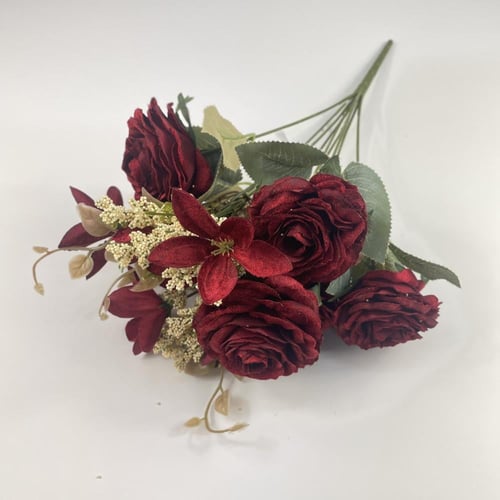 باقة ورد جوري فاخرة من القطيفة