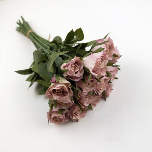 ورد صناعي بيبي روز شبه طبيعي بألوان مبهجة