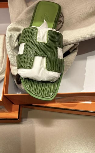 Hermes Oran sandal lizard leather .