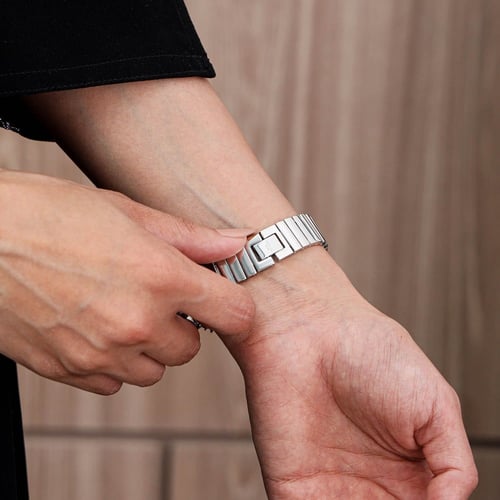 ساعة نسائية كارديال 244023