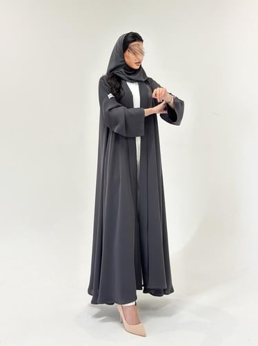 عباية كريب بارد مع ياقة امامية قصه نص كلوش