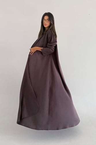 عبايه حرير مغسول نص كلوش