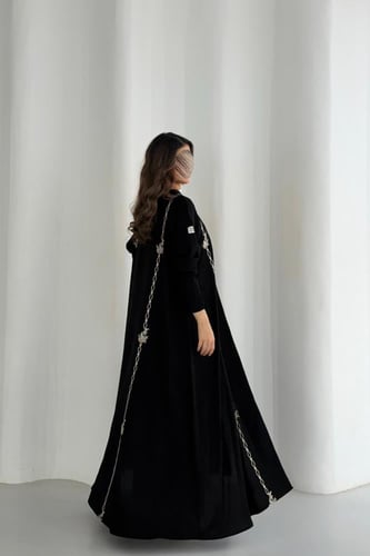 عباية ملكي كريب قصة ربع كلوش