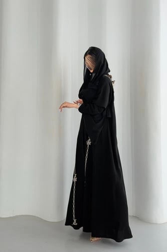 عباية ملكي كريب قصة ربع كلوش