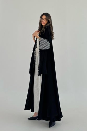 عباية مطرزة من الأكمام كريب ملكي قصة نص كلوش