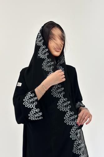 عباية ملكي مع تطريز قصه نص كلوش