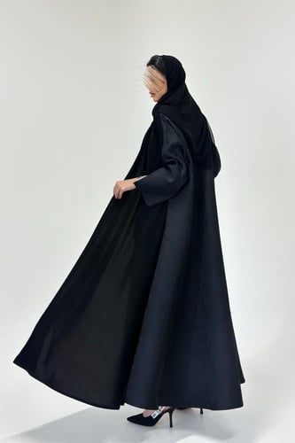 عباية تفتة هندي مع كريب نص كلوش