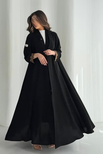 عباية كريب ملكي اكمام وطرحة تطريز