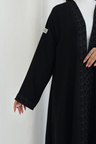 عباية كريب ملكي تطريز امام واكمام