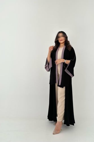 عباية كلوش اسود كريب اكمام مفتوحة