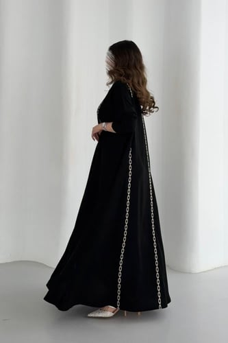 عباية كريب ملكي قصة ربع كلوش