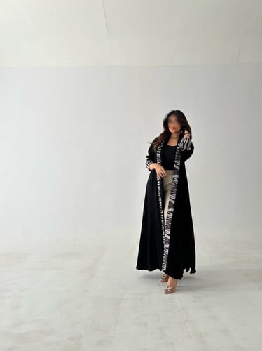 عباية اسود فاحم ملكي قصة نص كلوش