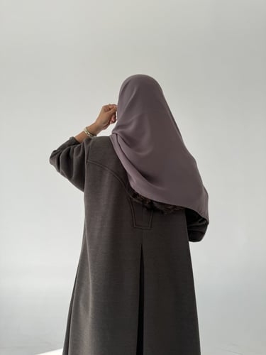 عباية صوف إنجليزي مع ياقة