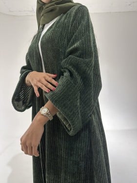 عباية صوف زيتي قصة ربع كلوش