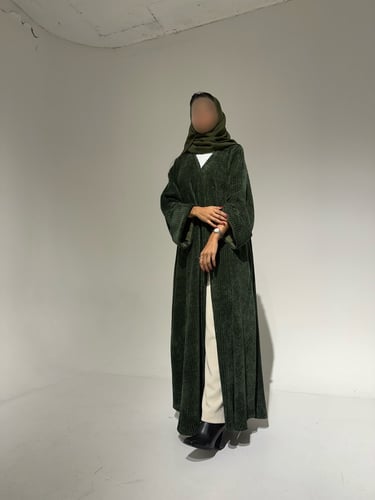 عباية صوف زيتي قصة ربع كلوش