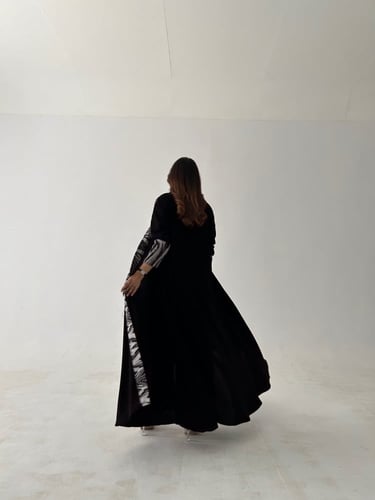 عباية اسود فاحم ملكي قصة نص كلوش